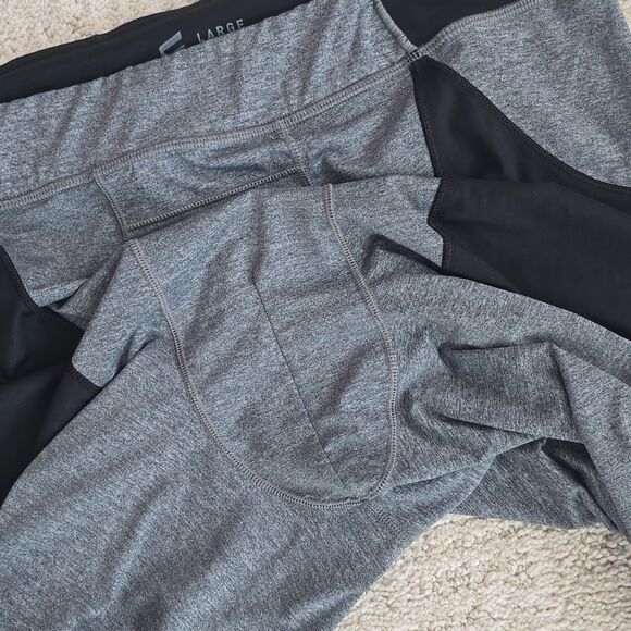 Second Skin | Compresion Calf Length Leggings - Picture 4 of 5